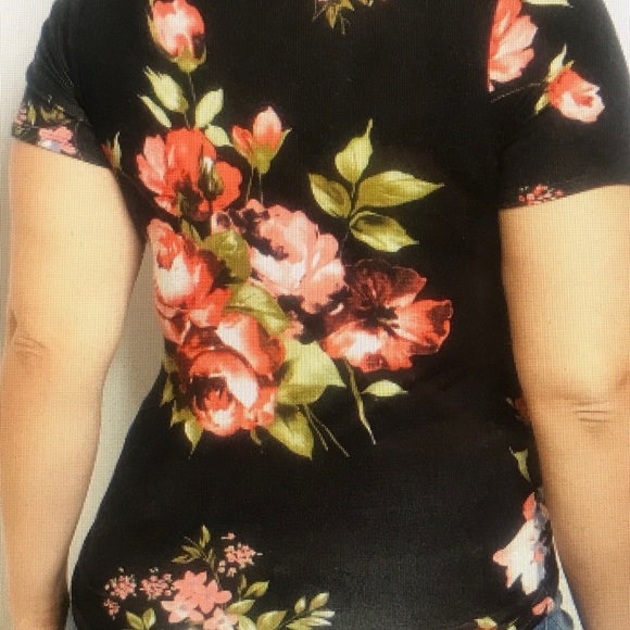Black Floral Print Top - Picture 2 of 2